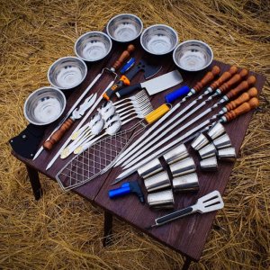 Набор шампуров в чемодане