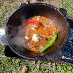 Узбекский наманганский казан чугунний 16 л с крышкой