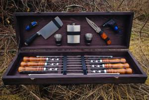 Подарочный набор шампуров в кейсе "Козак" 19 предметов