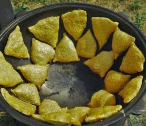 Узбекский наманганский казан чугунный 22 л с крышкой