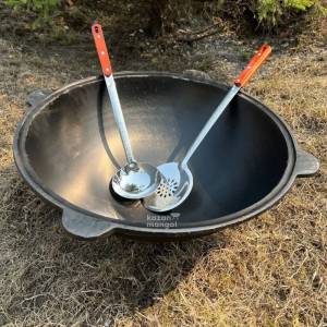 Казан наманганский чугунный 50 л с крышкой